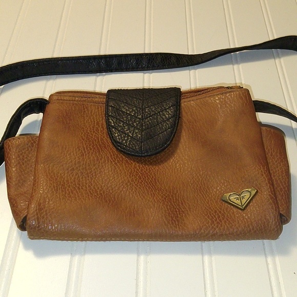 Connexion Crossbody Bag Chain Roxy3 main image 1
